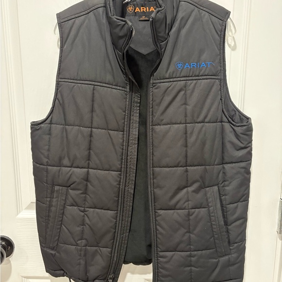 Ariat Other - Ariat Black Quilted Vest